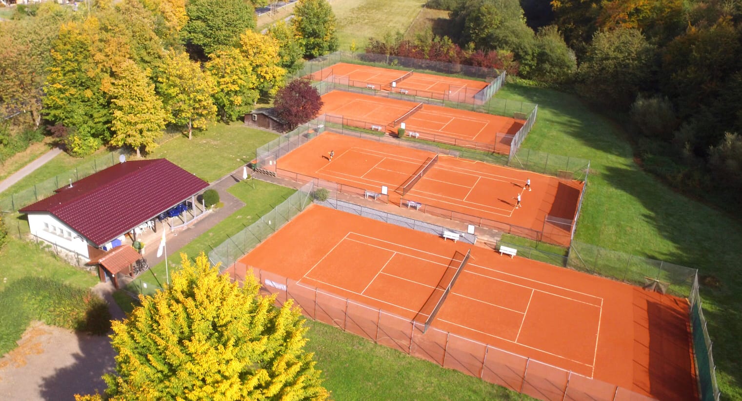 Tennisplätze von oben